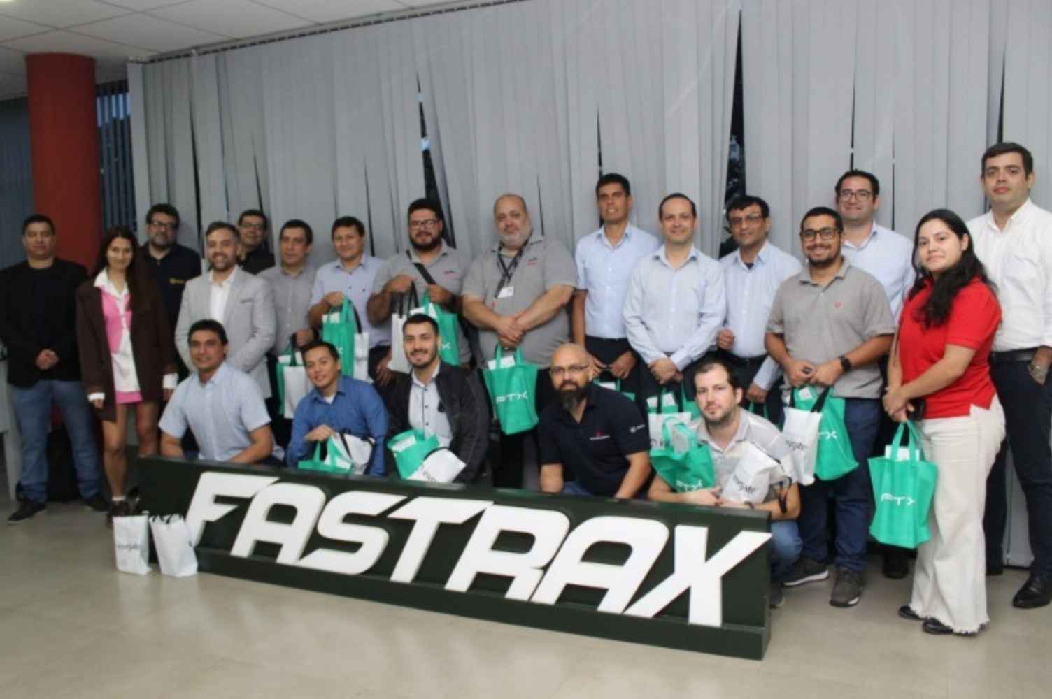Soluciones corporativas con IA: Fastrax e InvGate transforman la gestión empresarial